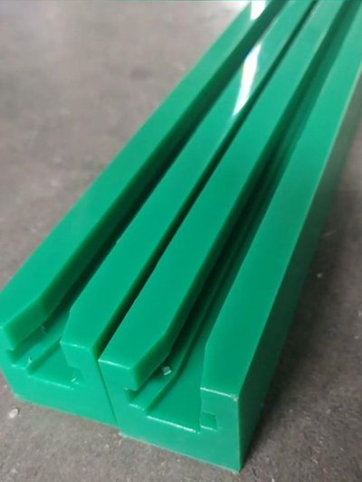 高分子量聚乙烯鏈條導(dǎo)軌 具有減震作用 不易受潮
